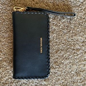 Whipstich Michael Kors Phone Wallet NEW!